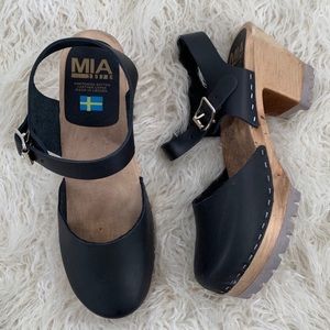 MIA Black Swedish Wooden Clogs Women’s Size 40